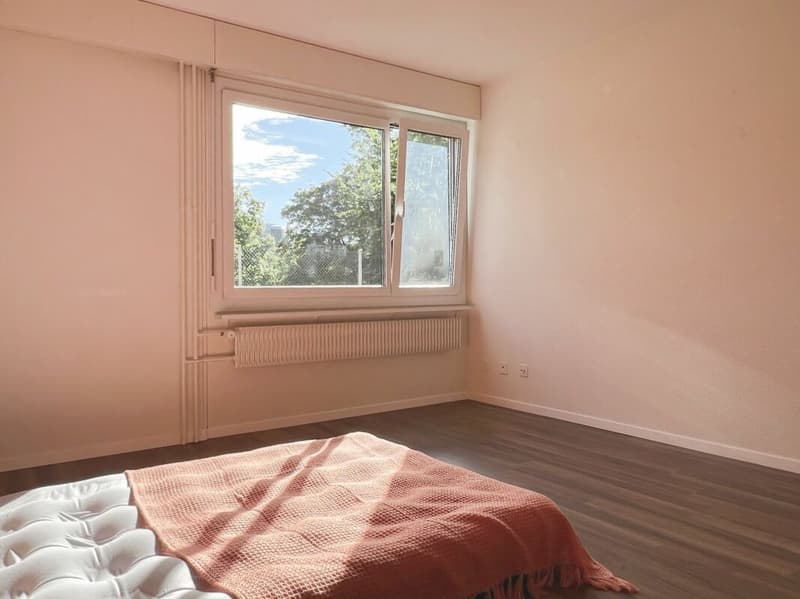 Sonnige 3.5-Zimmer-Eigentumswohnung mit Balkon, Keller und Einstellhallenplatz (11)