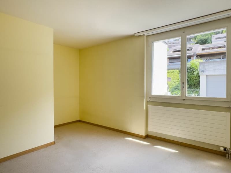 3.5-Zimmer-Reihenhaus, ursprünglich 4.5-Zimmer, mit pflegeleichtem Umschwung, Einzelgarage und schöner Aussichtslage am Tor zur Stadt Thun (17)
