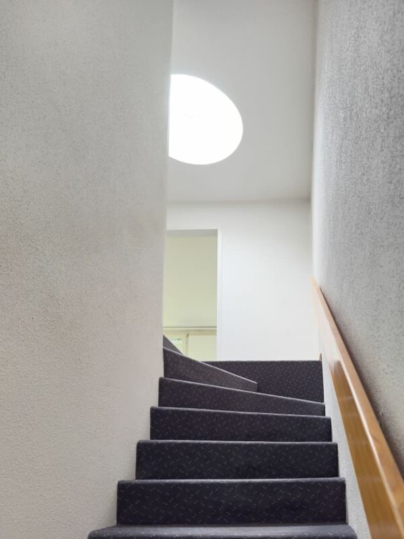 3.5-Zimmer-Reihenhaus, ursprünglich 4.5-Zimmer, mit pflegeleichtem Umschwung, Einzelgarage und schöner Aussichtslage am Tor zur Stadt Thun (11)