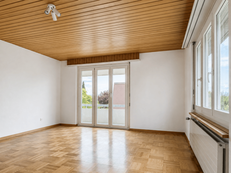 Freistehendes 6-Zimmer-Einfamilienhaus mit schöner Gartenanlage, Balkon, Garage und Vorplatz mit Parkplatzmöglichkeiten (14)