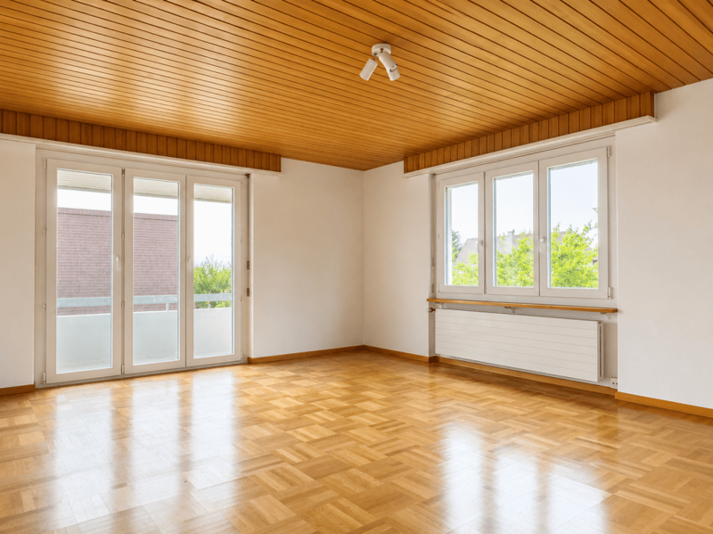 Freistehendes 6-Zimmer-Einfamilienhaus mit schöner Gartenanlage, Balkon, Garage und Vorplatz mit Parkplatzmöglichkeiten (13)