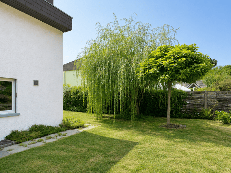 Freistehendes 6-Zimmer-Einfamilienhaus mit schöner Gartenanlage, Balkon, Garage und Vorplatz mit Parkplatzmöglichkeiten (27)
