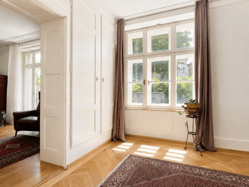 Eine echte Rarität im Breitsch: 4.5-Zimmer-Altbauwohnung mit schönem Balkon im Hochparterre (13)
