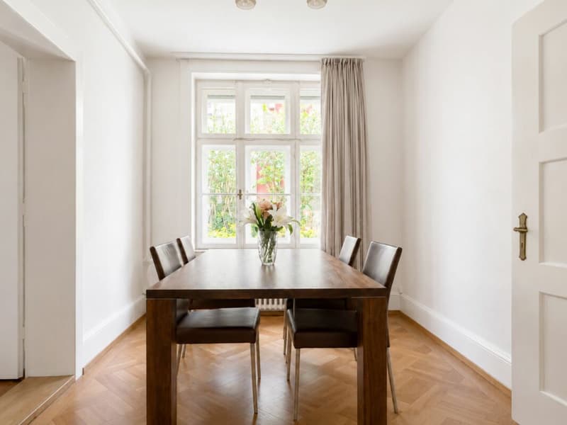 Eine echte Rarität im Breitsch: 4.5-Zimmer-Altbauwohnung mit schönem Balkon im Hochparterre (12)