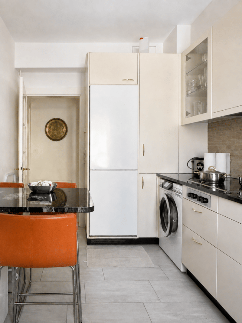 Eine echte Rarität im Breitsch: 4.5-Zimmer-Altbauwohnung mit schönem Balkon im Hochparterre (15)