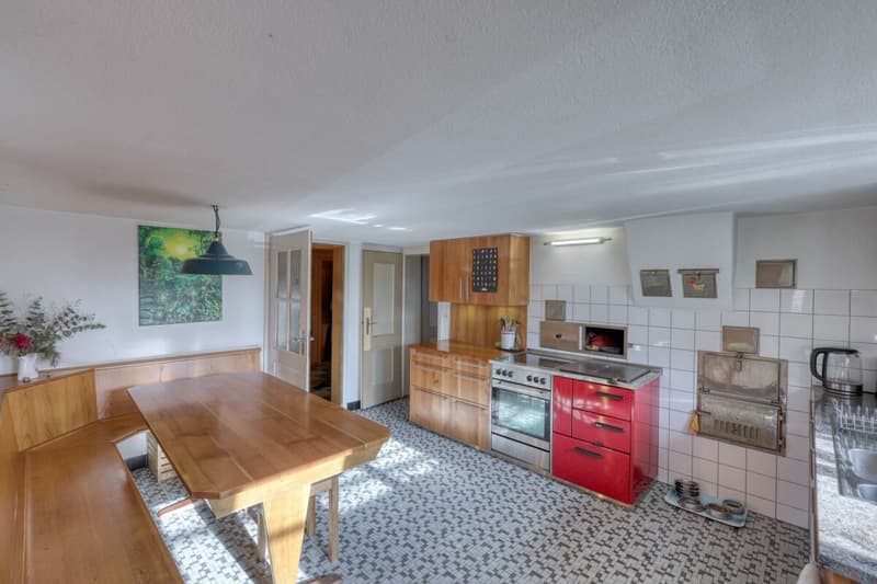 Casa residenziale storica con possibilità di sviluppo (7)