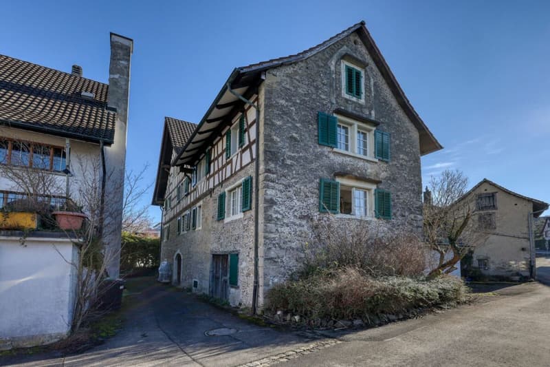 Casa residenziale storica con possibilità di sviluppo (3)