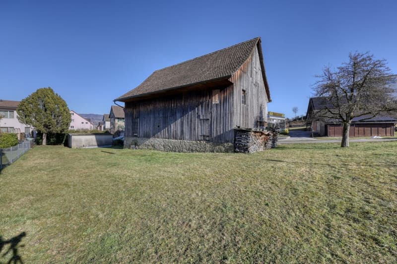 Trotte mit Umbaupotenzial zum Traumhaus (1)