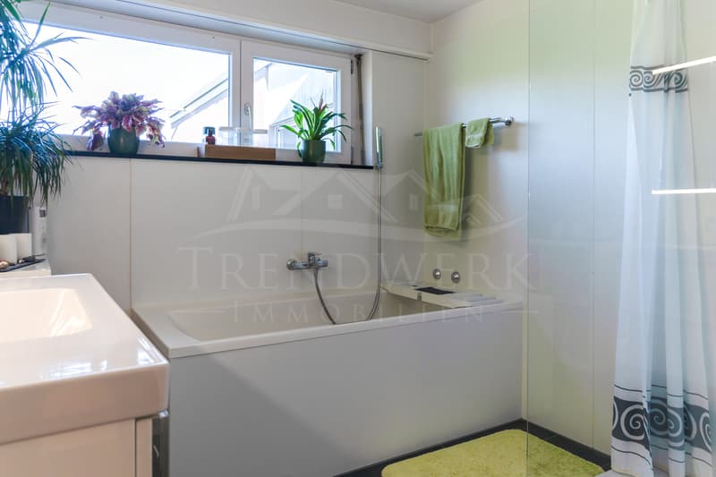 Appartement confortable de 4,5 pièces avec vue imprenable à Ortschwaben (7)