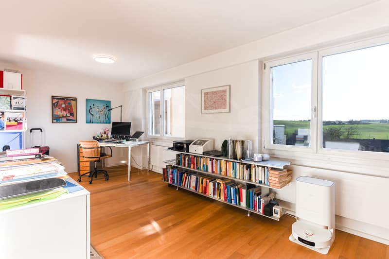 Appartement confortable de 4,5 pièces avec vue imprenable à Ortschwaben (9)