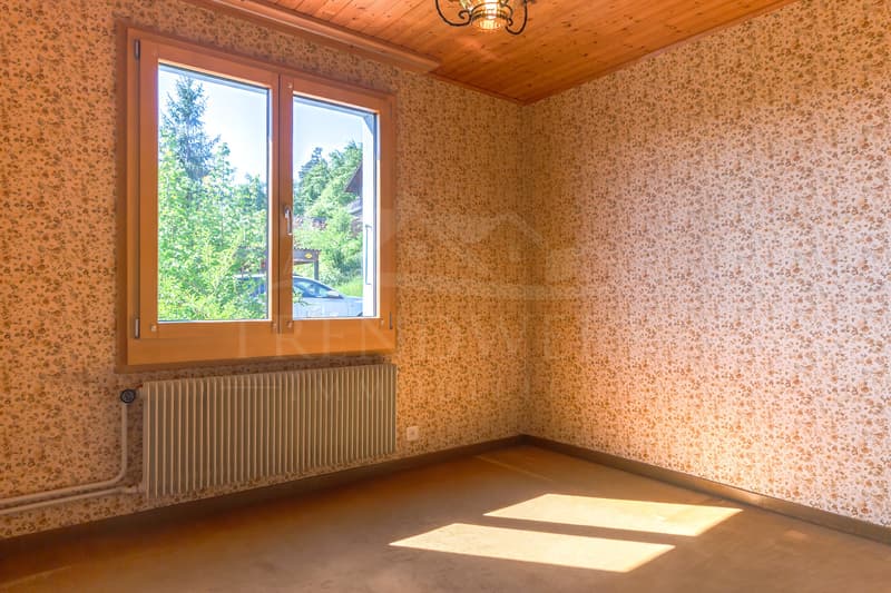 6.5-Zimmer-Einfamilienhaus mit unverbaubarer Aussicht in Rüfenacht (2)