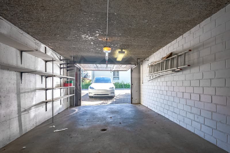 4-Zimmer-Doppeleinfamilienhaus mit sonnigem Garten und Garage in Worb (13)