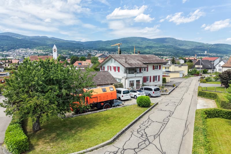 7.5-Zimmer-Haus mit 1202m² Baulandreserve in Kappel SO (12)