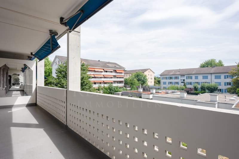 Grosszügige 6.5-Zimmer-Eigentumswohnung an ruhiger Lage in Rüfenacht (10)