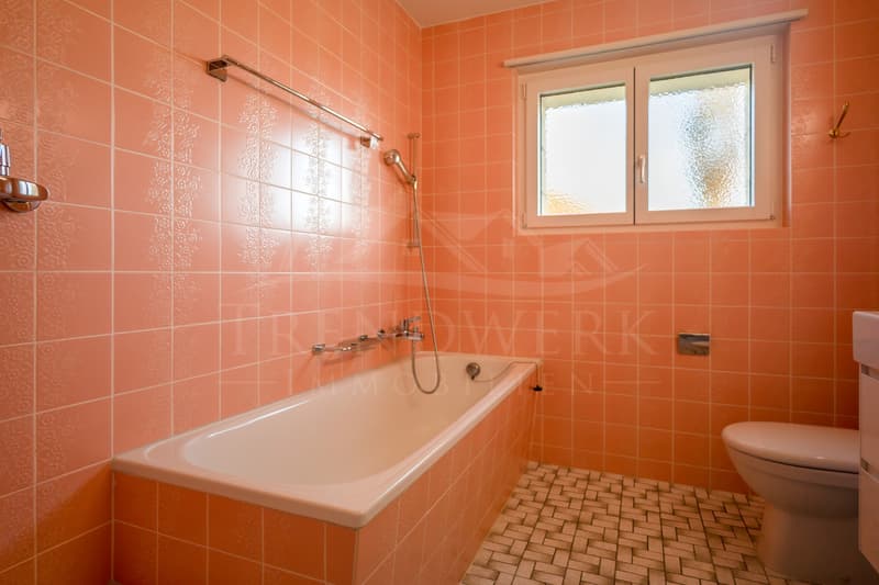 Ruhig gelegenes und helles 6-Zimmer-Einfamilienhaus in Ueberstorf (5)