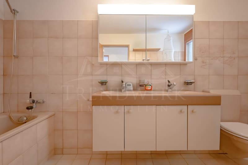 Naturnahes 8-Zimmer-Zweifamilienhaus im ruhigen Saland (11)