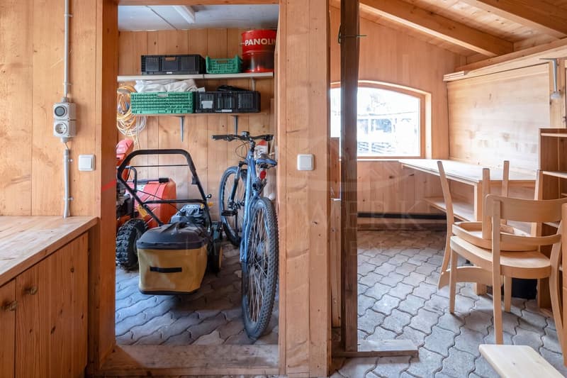 Naturnahes 7½-Zimmer-Zweifamilienhaus im ruhigen Saland (13)