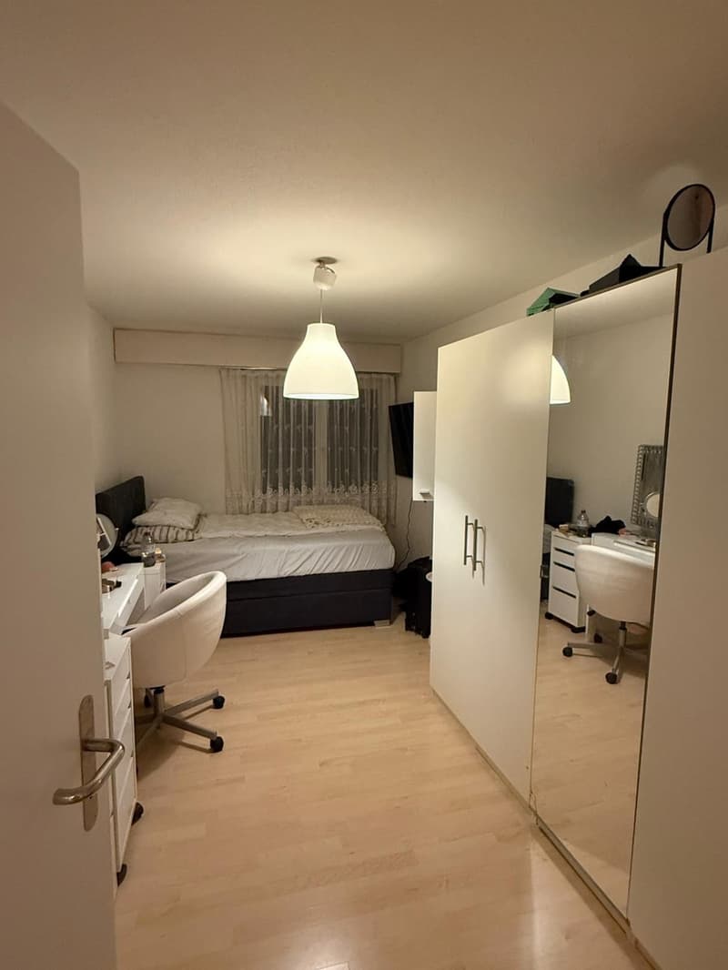 Helle 4.5-Zimmer-Wohnung im 4. Stock an zentraler Lage in Grenchen (5)