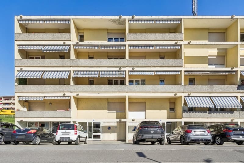 Appartement de 2 pièces entièrement rénové au 1er étage  disponible de suite (9)