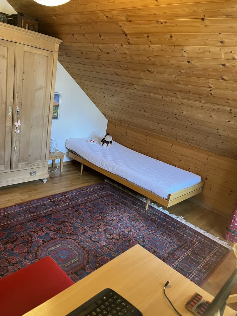 Charmante 3.5-Zimmer-Dachwohnung im 4. Obergeschoss in Meiringen (6)