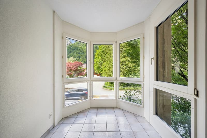 Helle 4.5-Zimmer-Wohnung im 1. Obergeschoss an zentraler Lage in Meiringen (5)