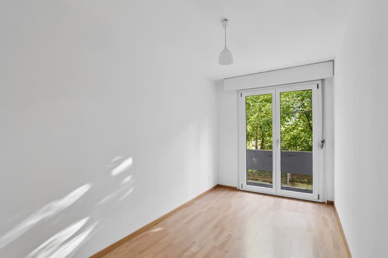 Helle und moderne 4.5-Zimmer-Wohnung mit schöner Aussicht in Bellach (6)