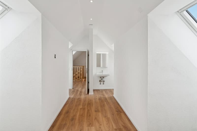 Wohnen auf höchstem Niveau Traumhafte 6.5-Zimmer-Maisonette nach Totalsanierung (5)