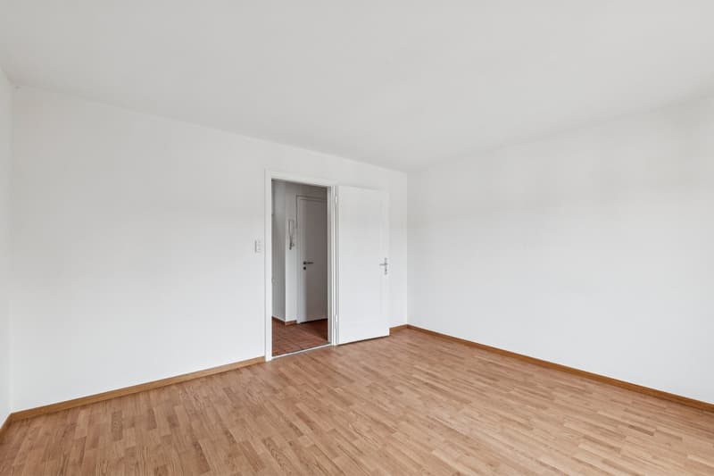Wunderschöne frische 2 Zimmerwohnung in Grenchen, per sofort (3)