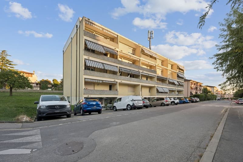 Studio au 1er étage à Romanel disponible de suite (8)