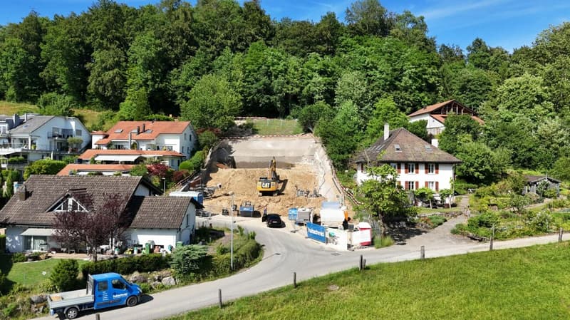 BAUFORTSCHRITT: HANGSICHERUNG VOLLENDET - BELLA VISTA.CH NIMMT FORM AN (1)
