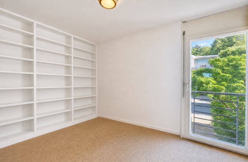 Rare villa jumelle avec vue imprenable sur le lac, au cœur d'un quartier résidentiel (11)