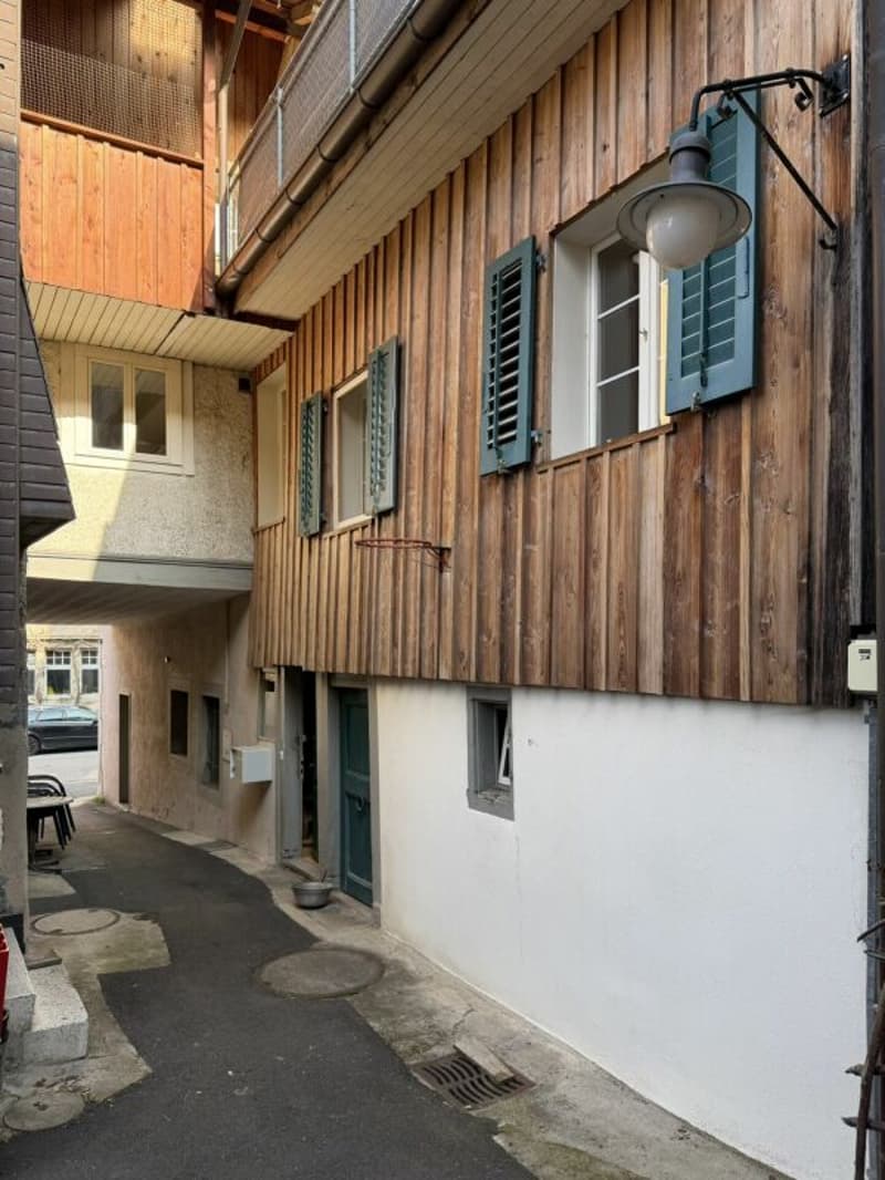 Wohnhaus mit kleinem Laden (3)