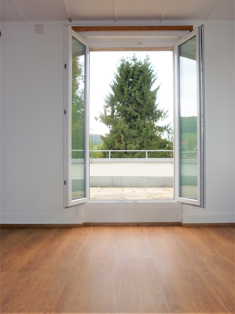Ausgang von Wohnzimmer auf Terrasse