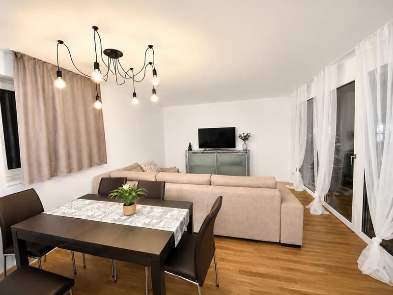 Wohnzimmer 2.png