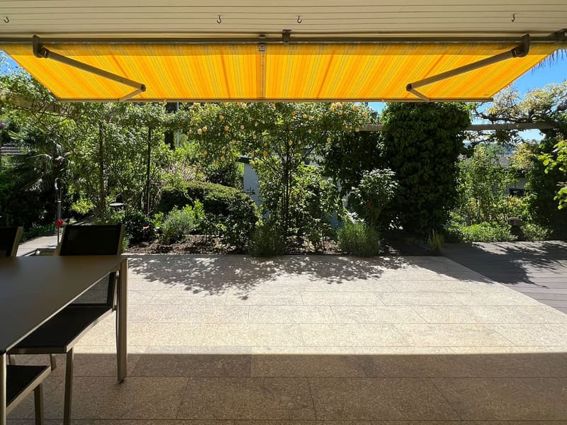 gedeckter Sitzplatz