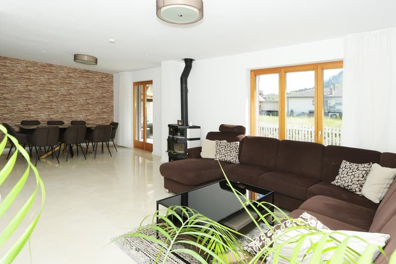 Freistehendes 5-Zimmer-Einfamilienhaus – viel Platz und freie Sicht ins Grüne (5)