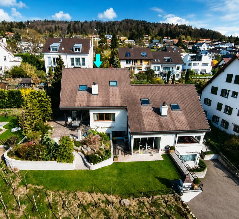 Charmante 5.5-Zimmer-Doppeleinfamilienhaushälfte im Landhausstil mit vielseitigen Nutzungsmöglichkeiten (13)