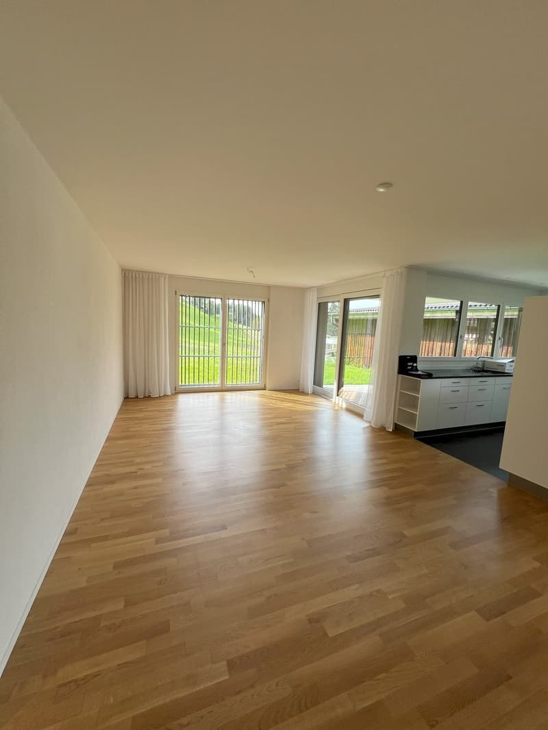 Attraktive und topmoderne 3.5-Zimmerwohnung in Bussnang zu vermieten (3)