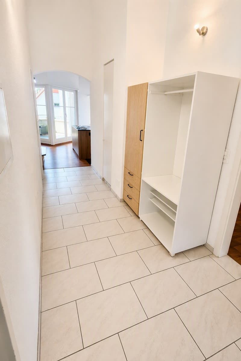 Helle 3.5-Zimmer-Dachgeschosswohnung mit modernem Ausbaustandard in Bäretswil (9)