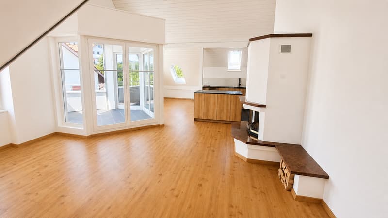 Helle 3.5-Zimmer-Dachgeschosswohnung mit modernem Ausbaustandard in Bäretswil (4)