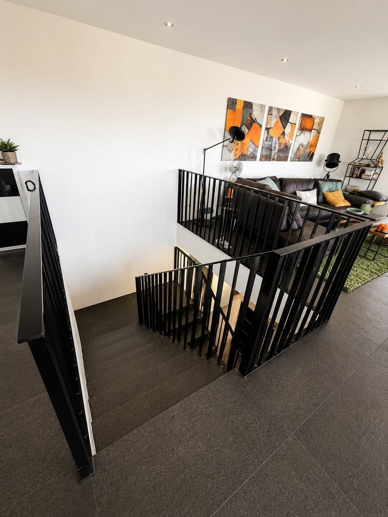 Stilvolle 4.5-Zimmer-Maisonettewohnung in Weiningen (4)