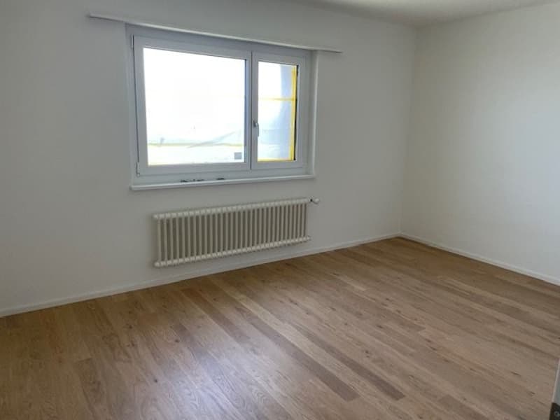Sanierte 4-Zimmerwohnung im Hochparterre zu vermieten (6)