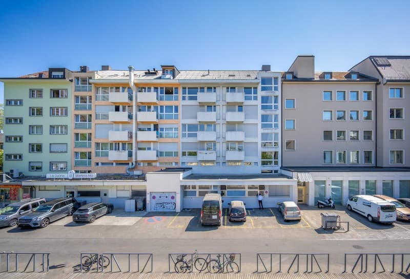 Wohnung direkt am Albisriederplatz (2)