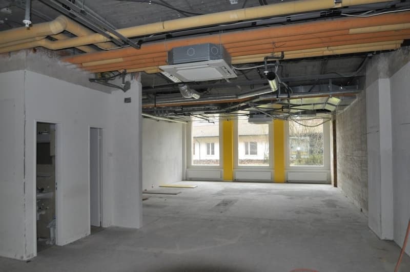 Sales area in the city of Baden! (2)
