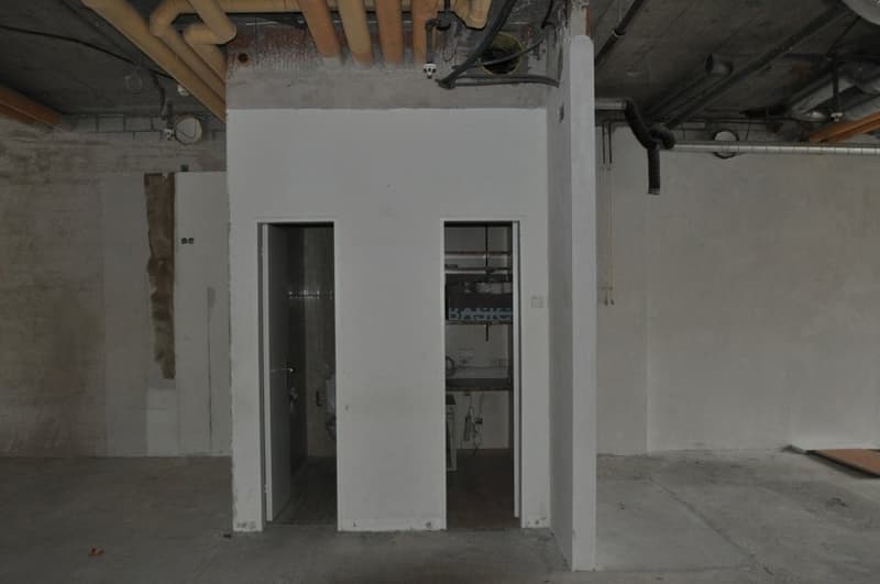 Sales area in the city of Baden! (6)