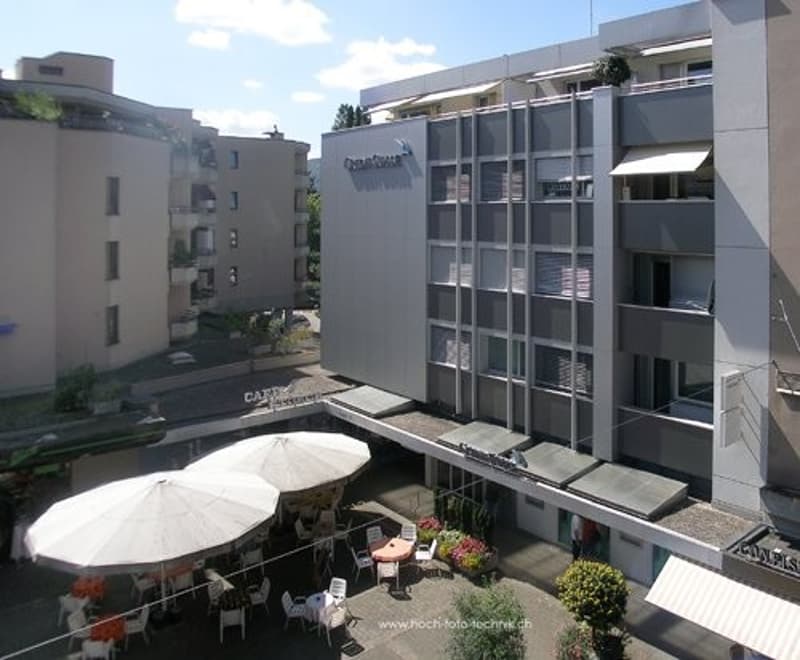 Nel centro del villaggio! (2)