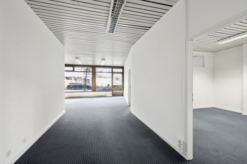 Spazio ufficio attraente nel centro di Birsfelden 94 m2 (8)