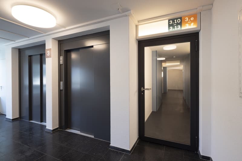 Raum für Ideen, Wachstum und Zusammenarbeit - Büro nahe Stadt Bern (9)