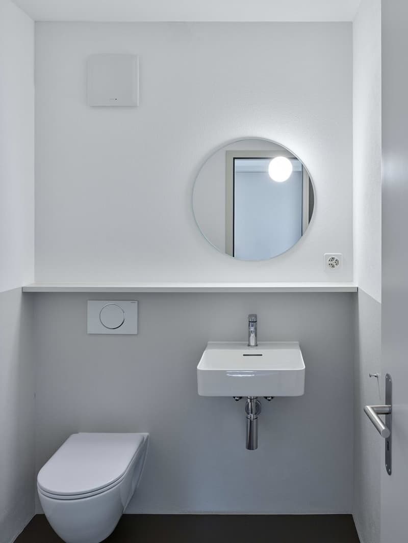 separate Toilette