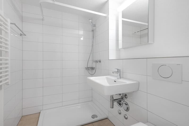 Badezimmer mit Dusche